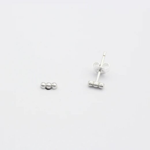 Jewelberry Stecker Tiny Pearls Silber