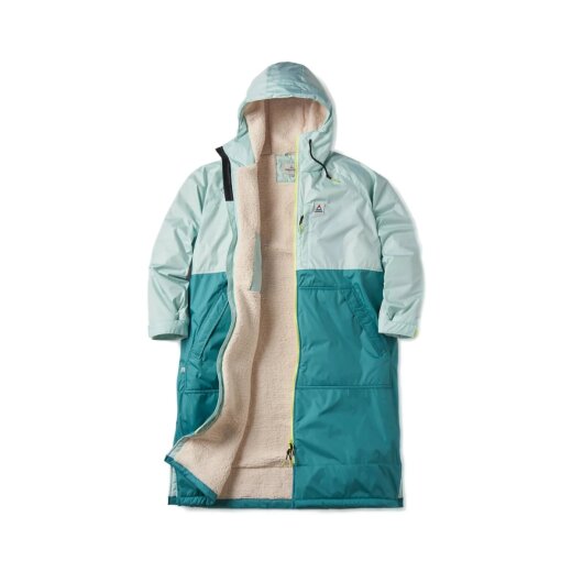 Passenger Clothing Wave Recycled Sherpa Lined Changing Robe Surf Spray/Deep Sea