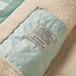 Passenger Clothing Wave Recycled Sherpa Lined Changing Robe Surf Spray/Deep Sea