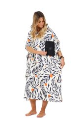 After Essentials Tech Poncho Pocket Feather Leaves