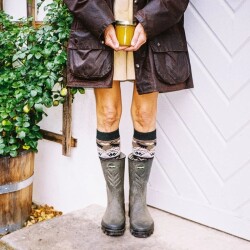 DillySocks Cozy Toumas