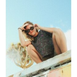 Oxbow Outblast Crop Top Black