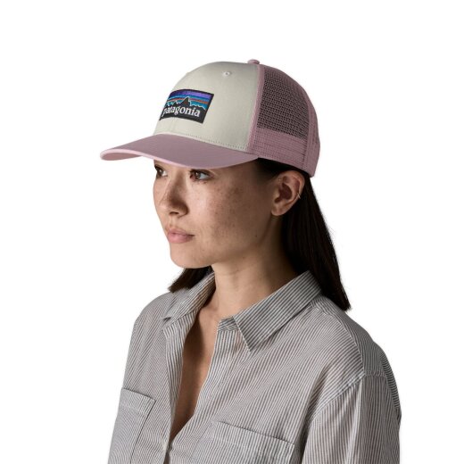 Patagonia P-6 Logo Trucker Hat White w/Quiet Violet