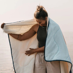 Wave Hawaii Outdoor Decke Sherpa Multifunktionsdecke Three